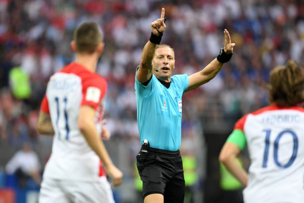 基利将在卢 基利将在卢